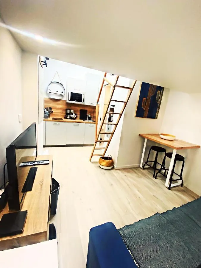 Vieuxnice 3 Eme Etage Vieilleville Emblematique Hyper Centre 0*, Nice France
